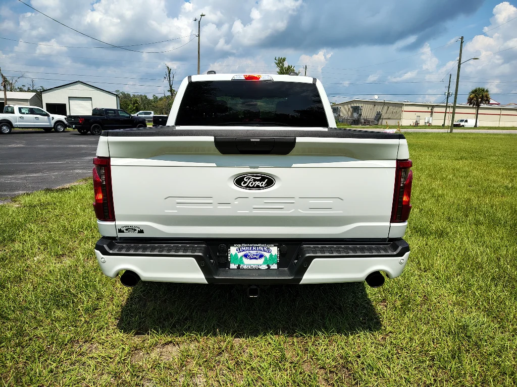New 2026 Oxford White Ford STX CREW 4X4 LOBO image 4