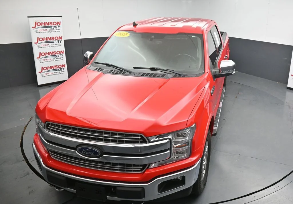 Used 2019 Red Ford Lariat image 26