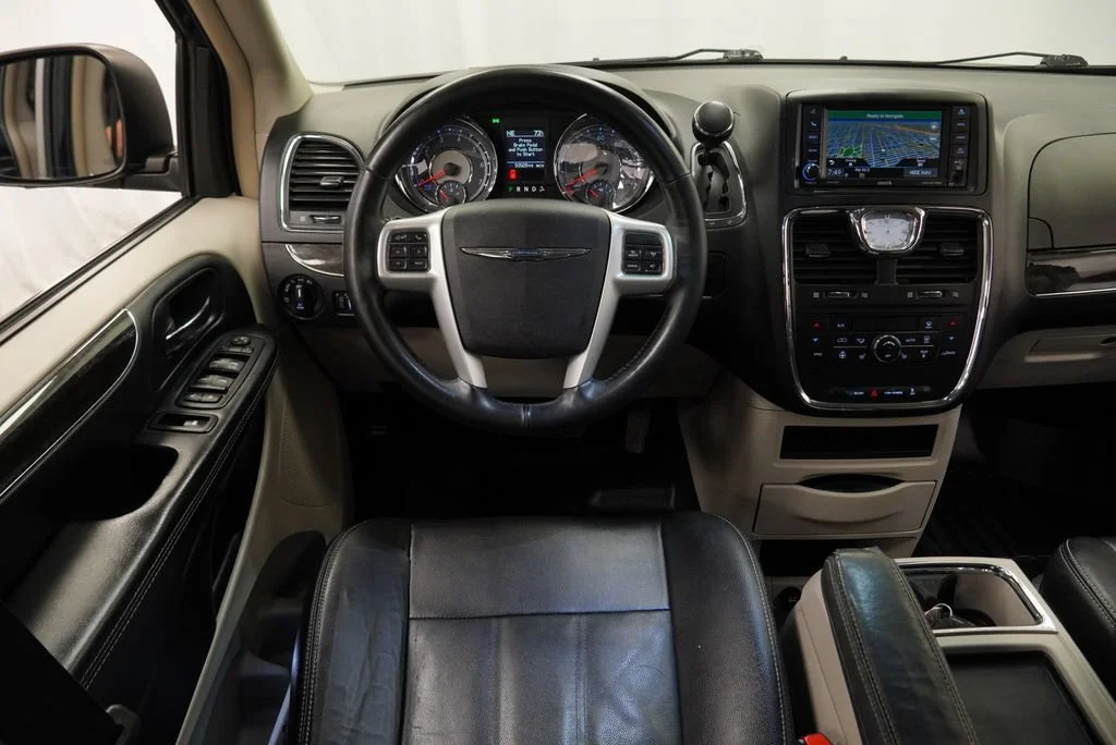 Used 2016 Blue Chrysler Touring image 15