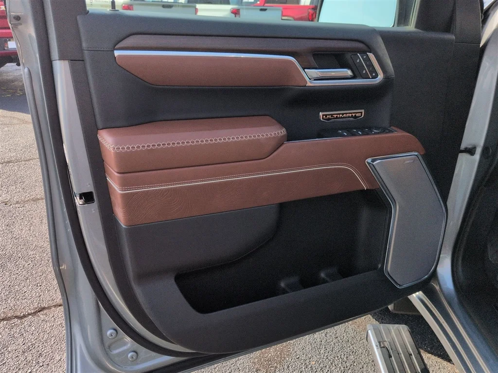Used 2026 Sterling Metallic GMC Denali Ultimate image 23