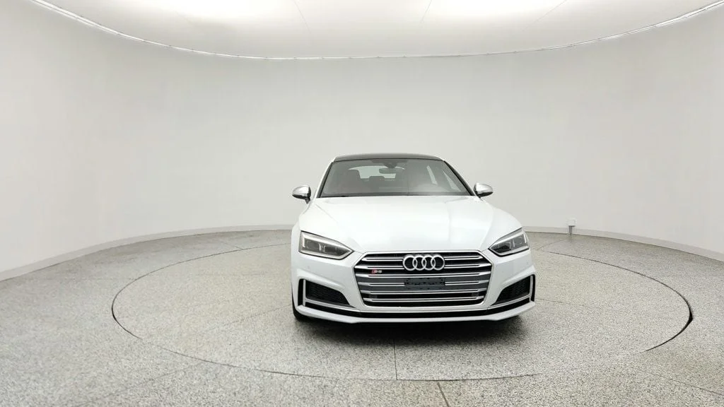 Used 2019 Glacier White Metallic Audi Premium Plus 3.0 TFSI quattro w/ B&O Sound & Magma Red Leather image 2