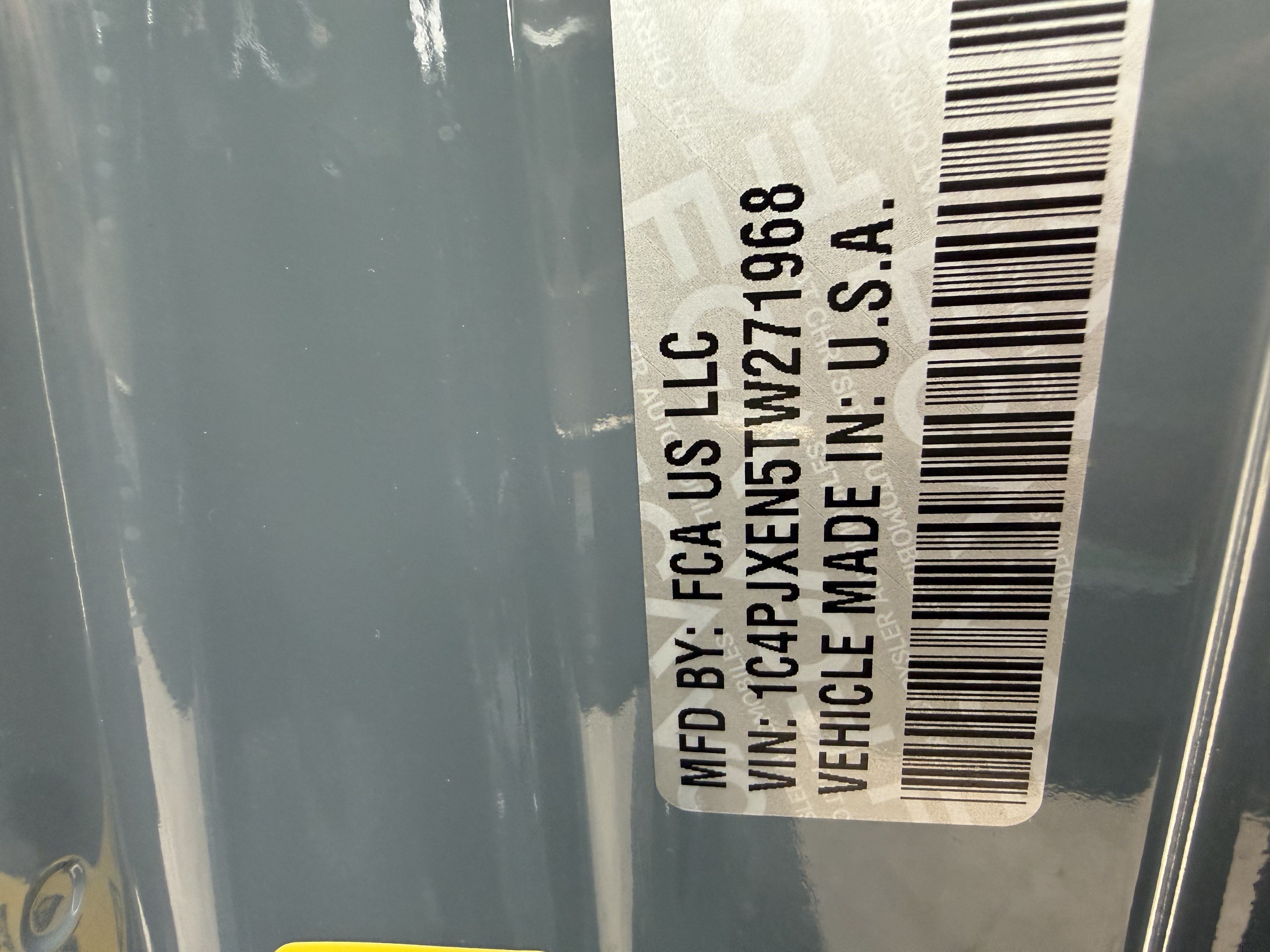 New 2026 Anvil Clear-Coat Exterior Paint Jeep Sahara image 17