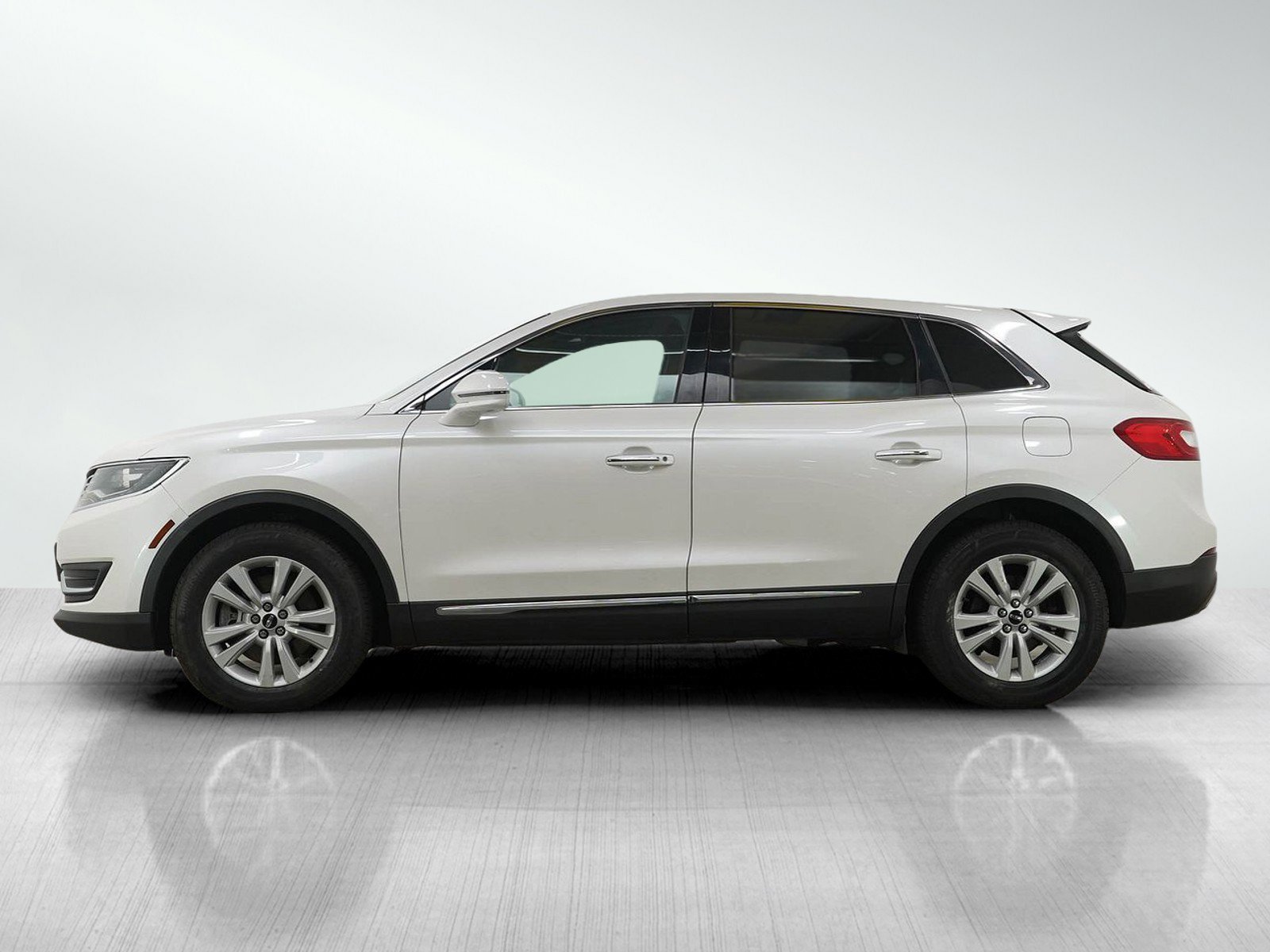 Used 2016 Lincoln MKX Premiere with VIN 2LMTJ8JR7GBL57741 for sale in Burnsville, Minnesota