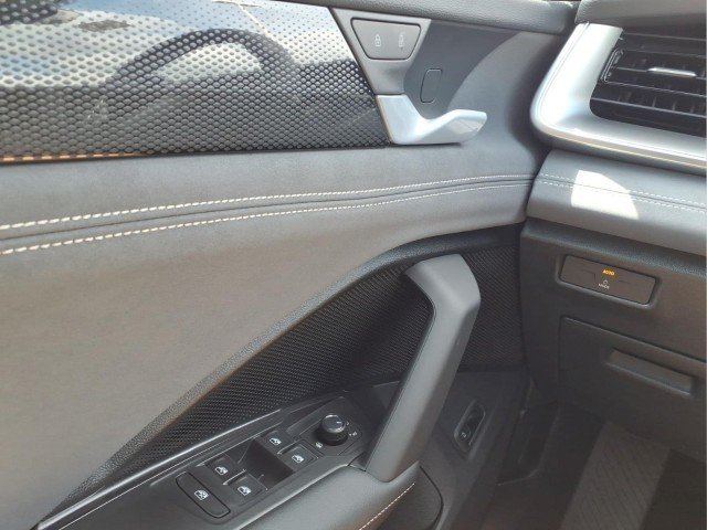 New 2026 Deep Black Pearl Volkswagen SE 4Motion image 21