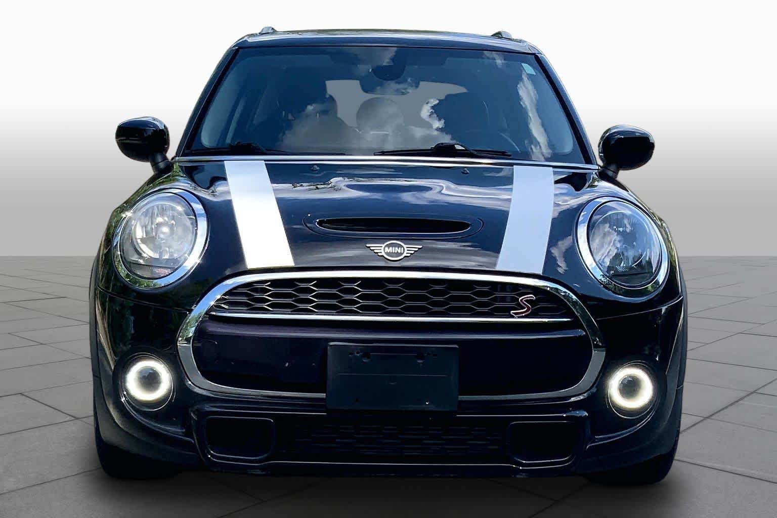 Used 2021 Midnight Black Metallic MINI Cooper S image 3