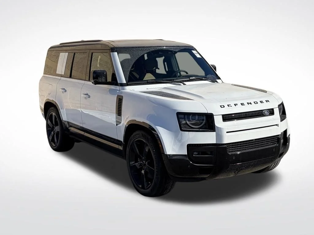 New 2026 White Land Rover V8 image 3