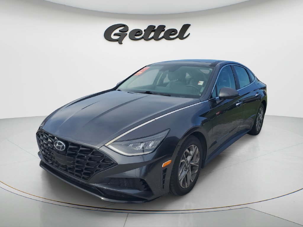 Used 2021 Gray Hyundai SEL image 1