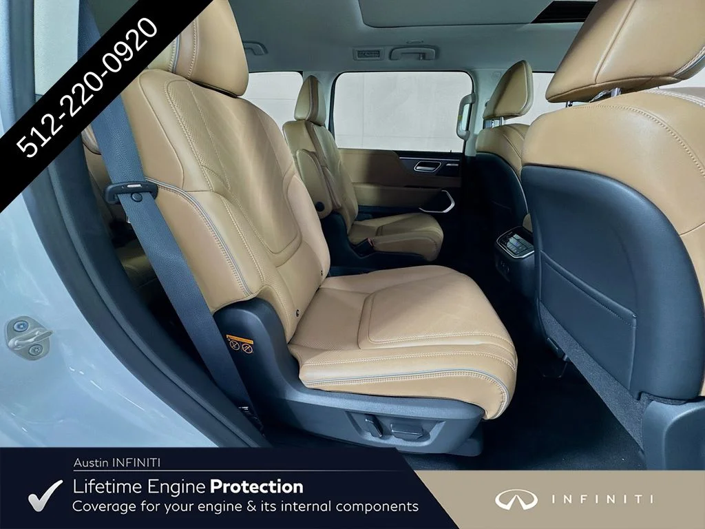 New 2027 White INFINITI LUXE image 37