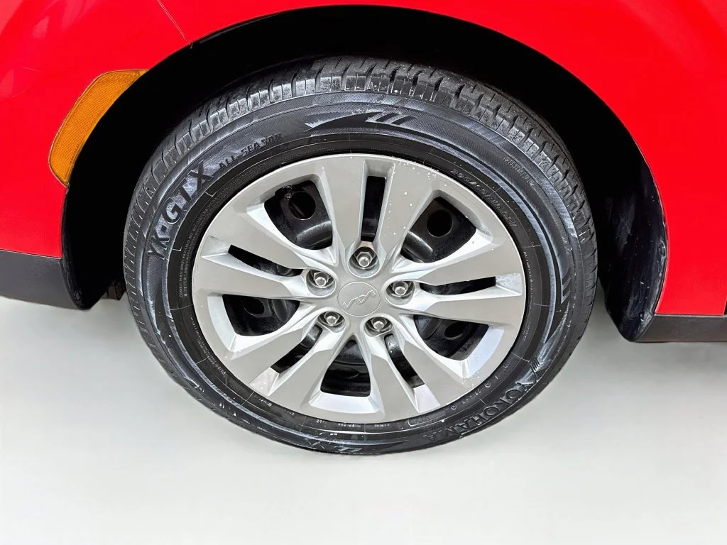 Used 2022 Red Kia LX image 37