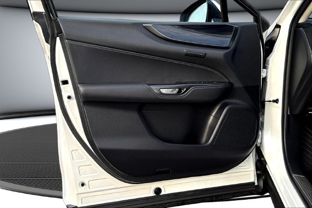Used 2024 White Lexus 350h Premium image 22