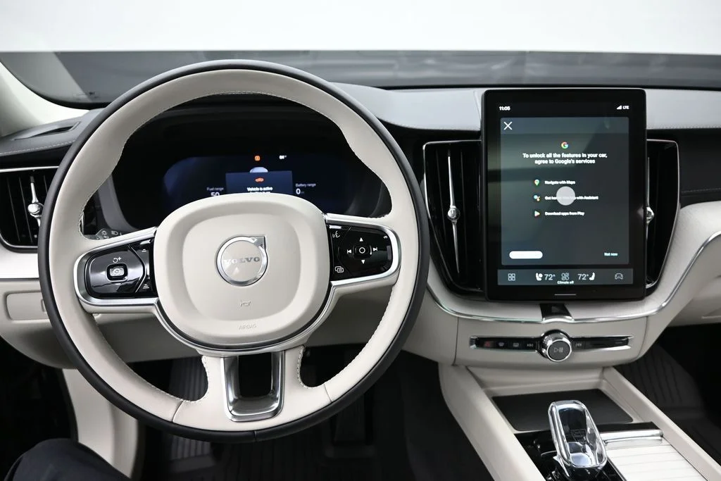 New 2026 Onyx Black Volvo T8 Ultra image 11
