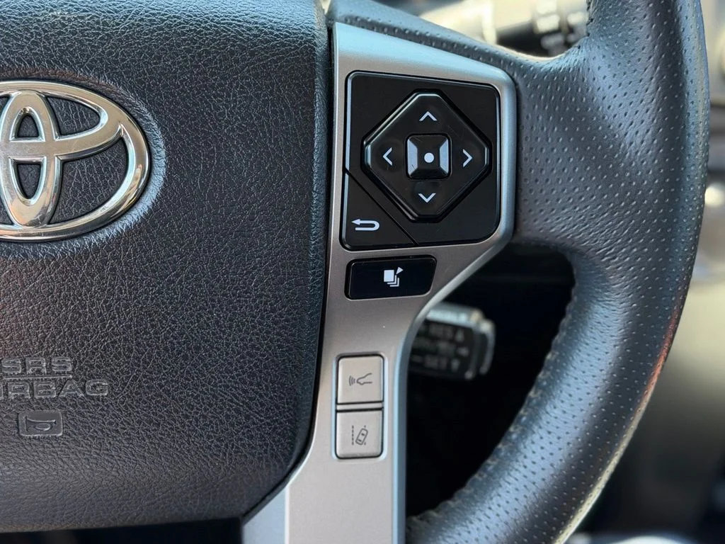 Used 2022 Black Toyota SR5 image 7