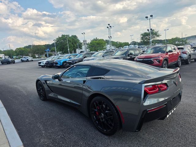 Used 2016 Gray Chevrolet Stingray Z51 image 4