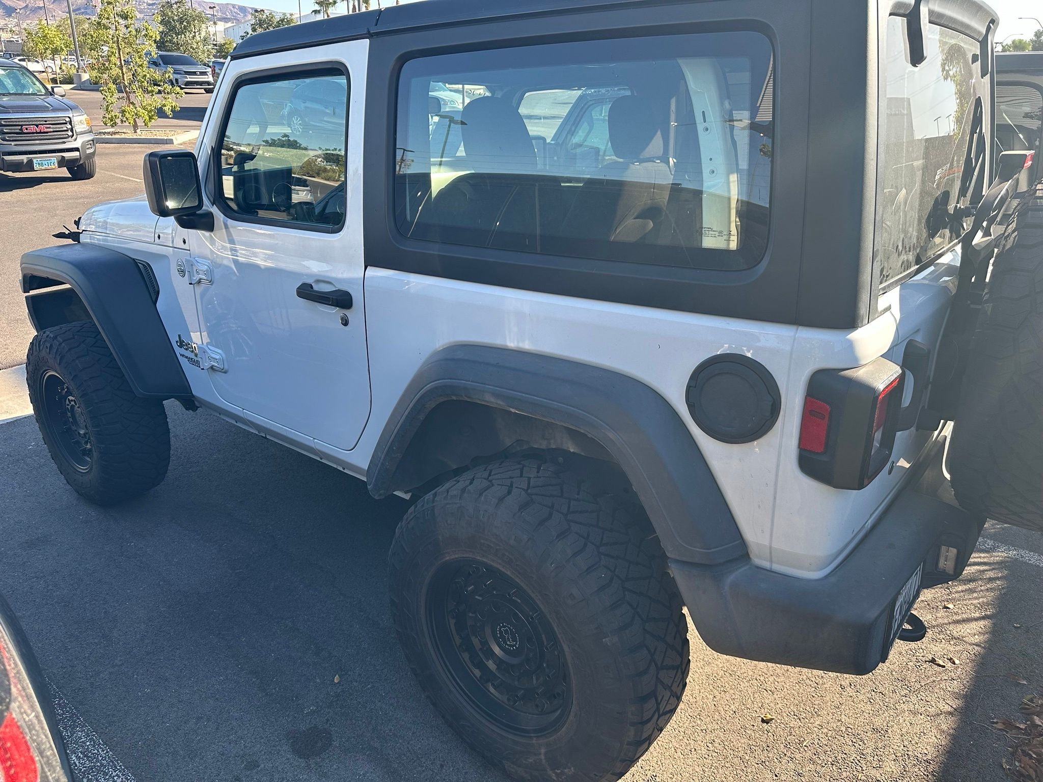 Used 2020 Bright White Clearcoat Jeep Sport image 8