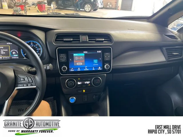 Used 2025 Gray Nissan S image 12