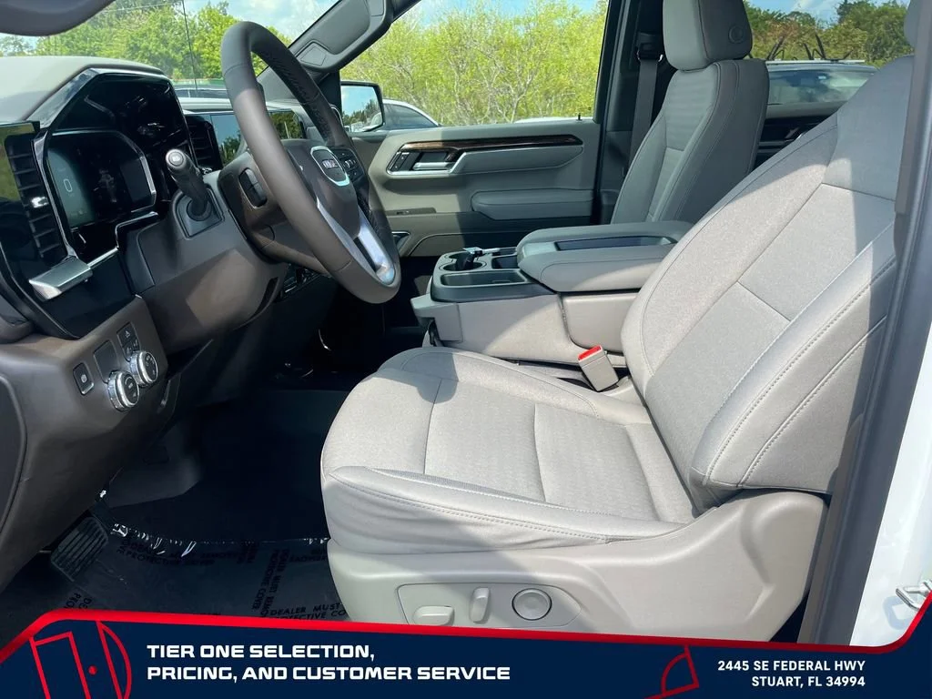 New 2026 Summit White GMC SLE image 9