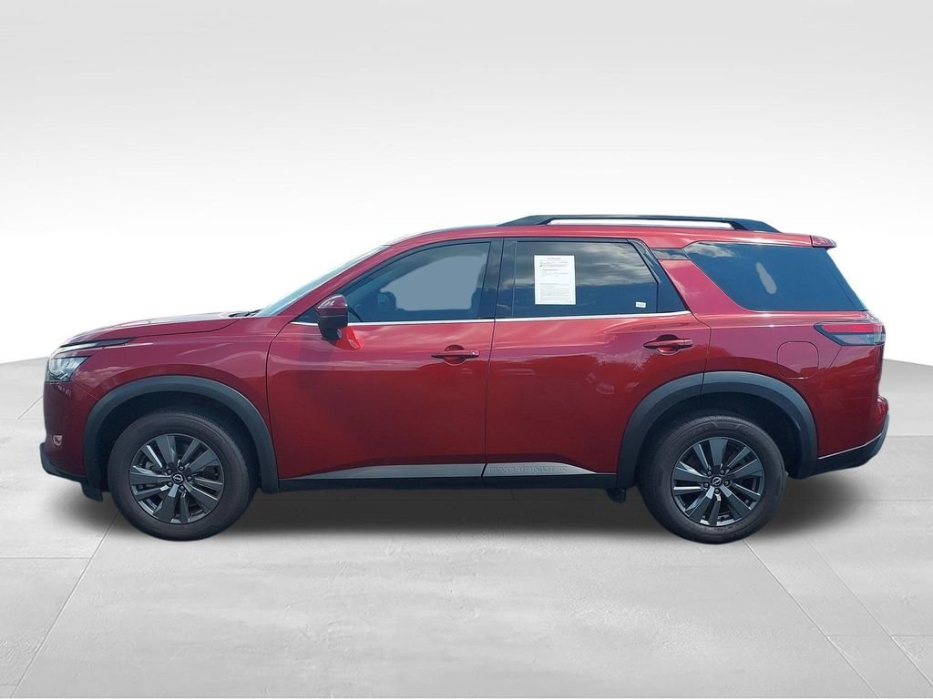 Used 2023 Red Nissan SV image 2