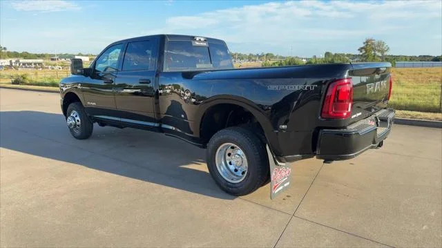 New 2026 Diamond Black Crystal Pearl-Coat Exterior Paint RAM Big Horn image 6