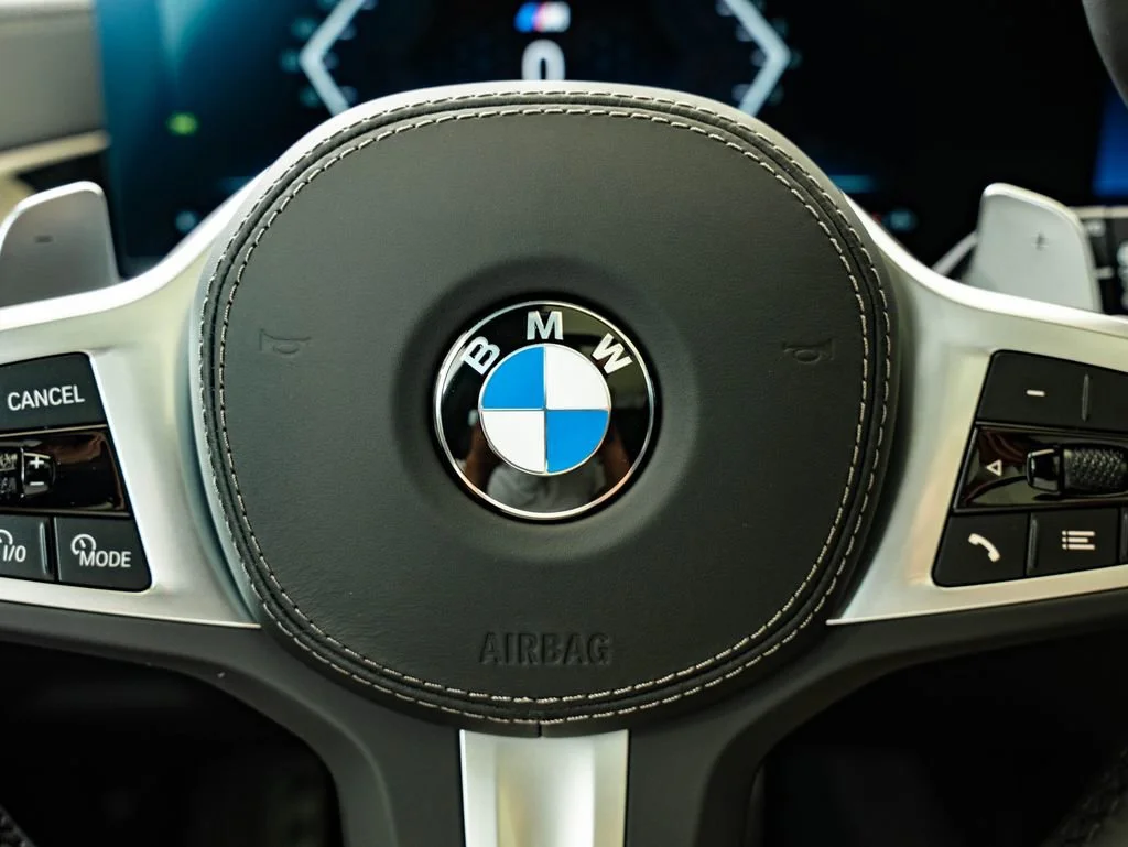 New 2026 Alpine White BMW xDrive40i image 30