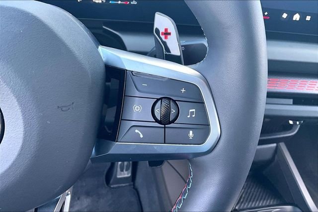 2025 BMW 2 Series M235 - Photo 19