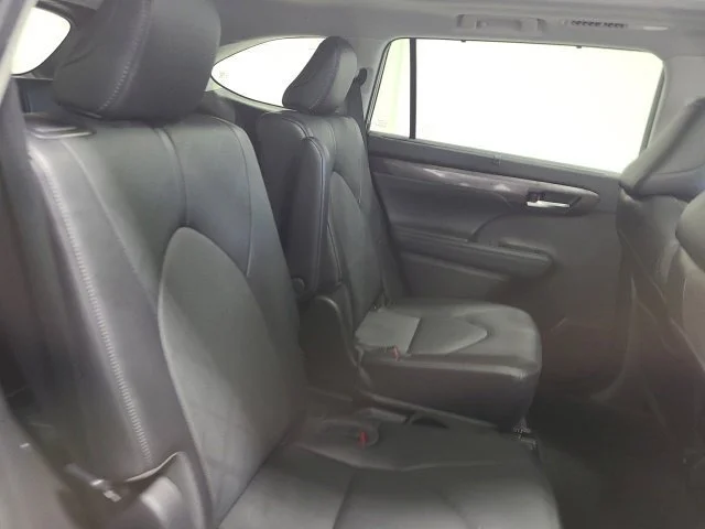 Used 2023 Blueprint Toyota Platinum image 14
