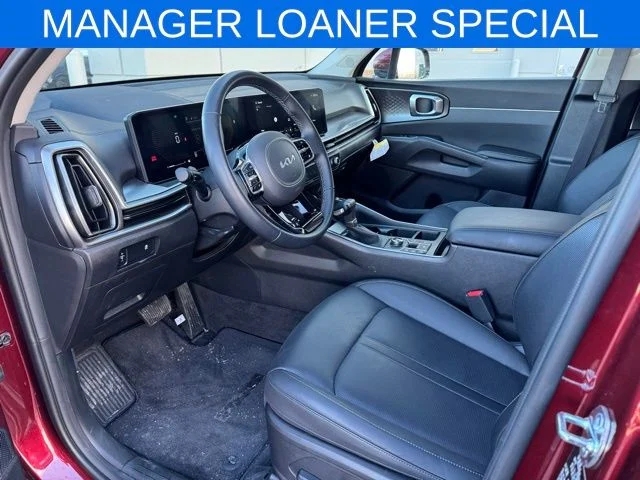 2025 Kia Sorento S - Photo 13