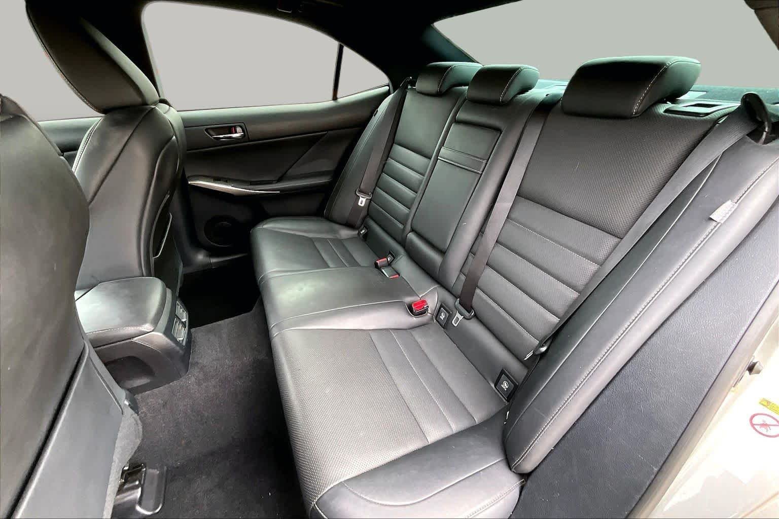 Used 2015 Atomic Silver Lexus  image 20