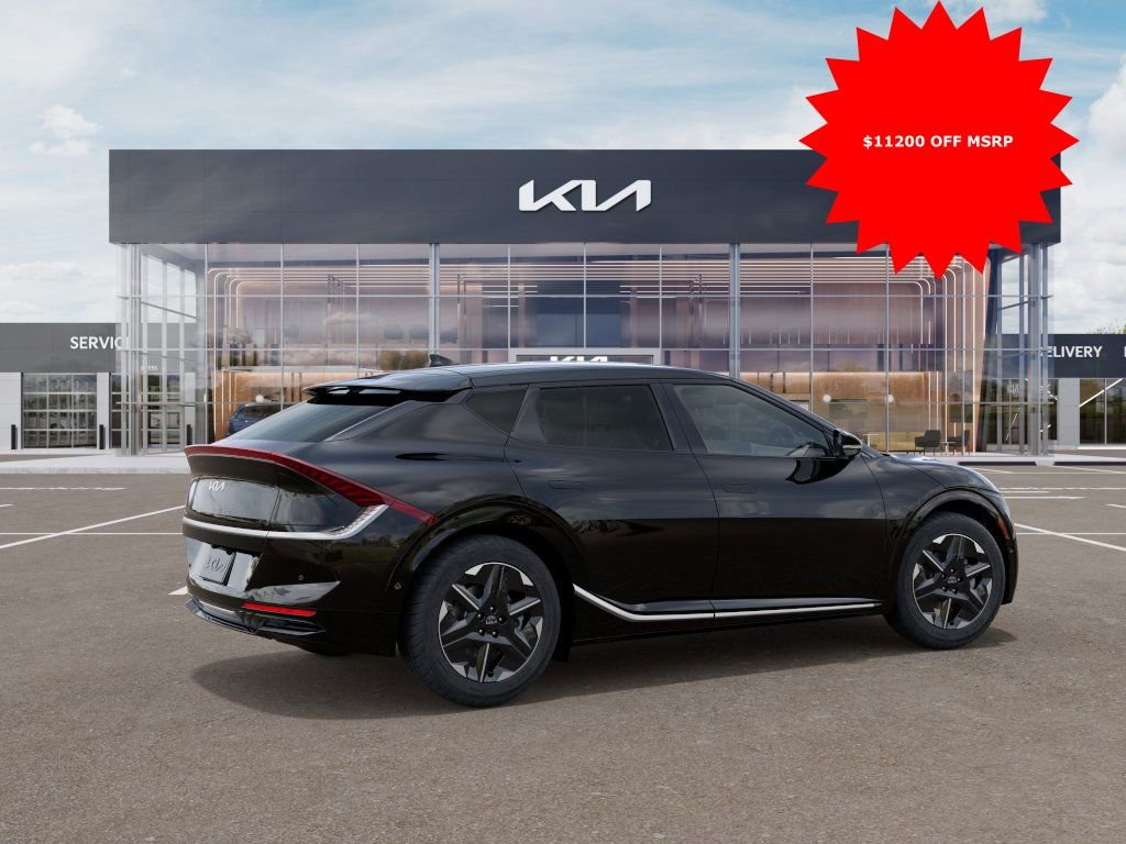 2025 Kia EV6 Wind - Photo 6