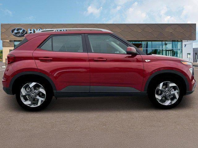 2025 Hyundai Venue SEL - Photo 9