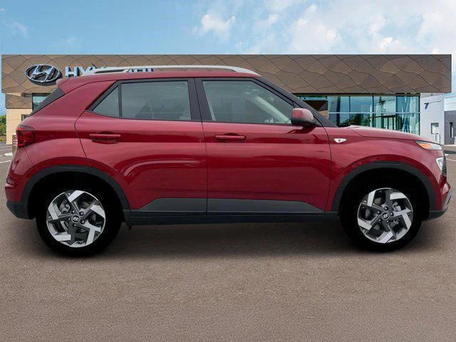 2025 Hyundai Venue SEL - Photo 9