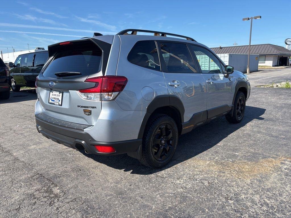 Used 2024 Ice Silver Metallic Subaru Wilderness image 7