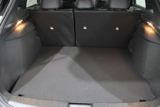 New 2026 Aspen White TriCoat / Super Black Two-tone Nissan SR image 13
