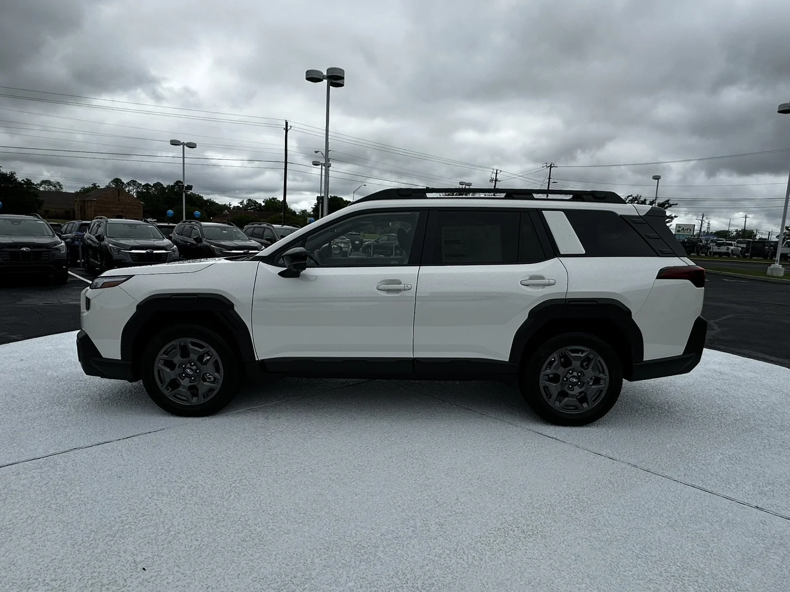 New 2026 CRYSTAL WHITE PEARL Subaru Premium image 4