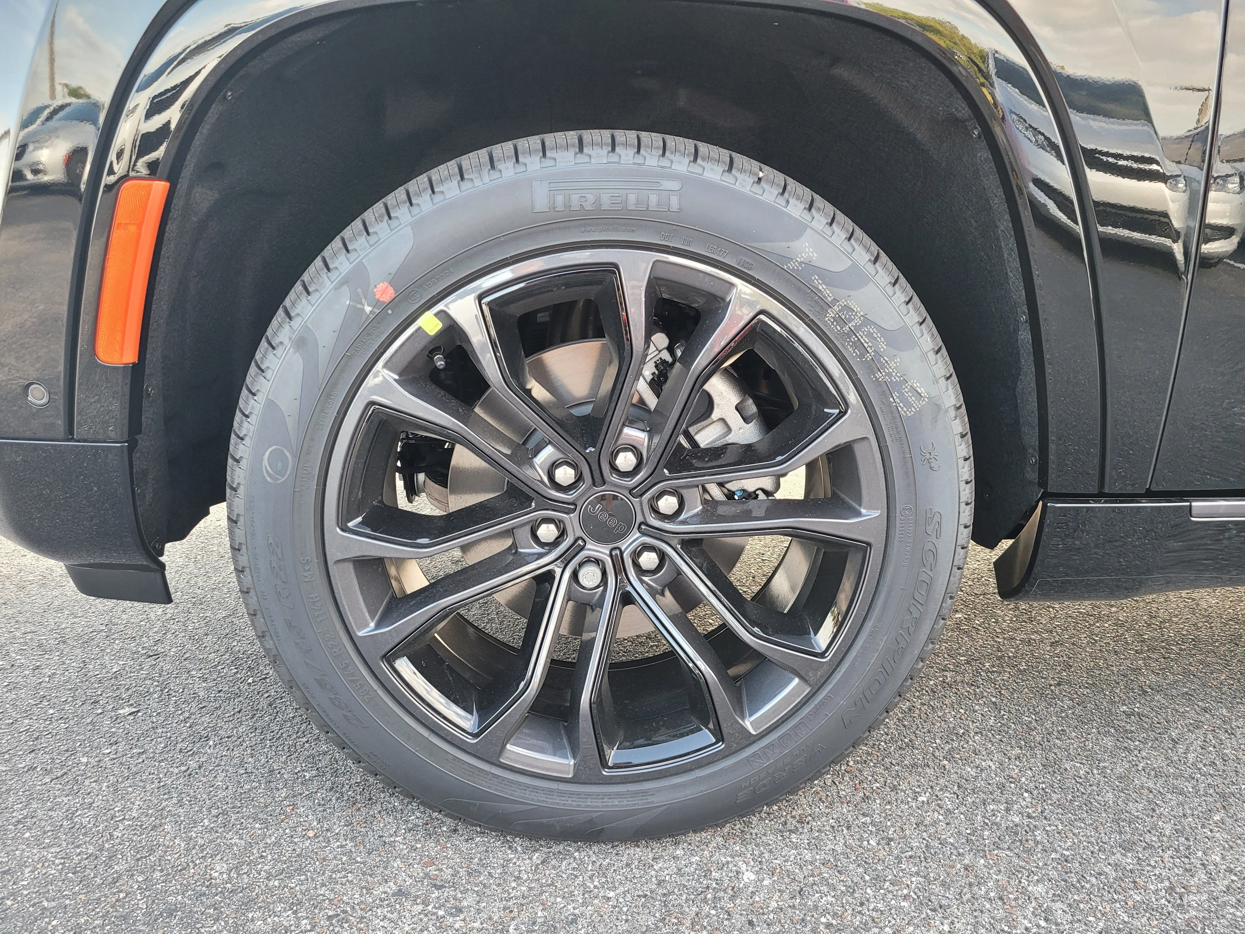 New 2026 High Gloss Black Jeep Summit Obsidian image 10