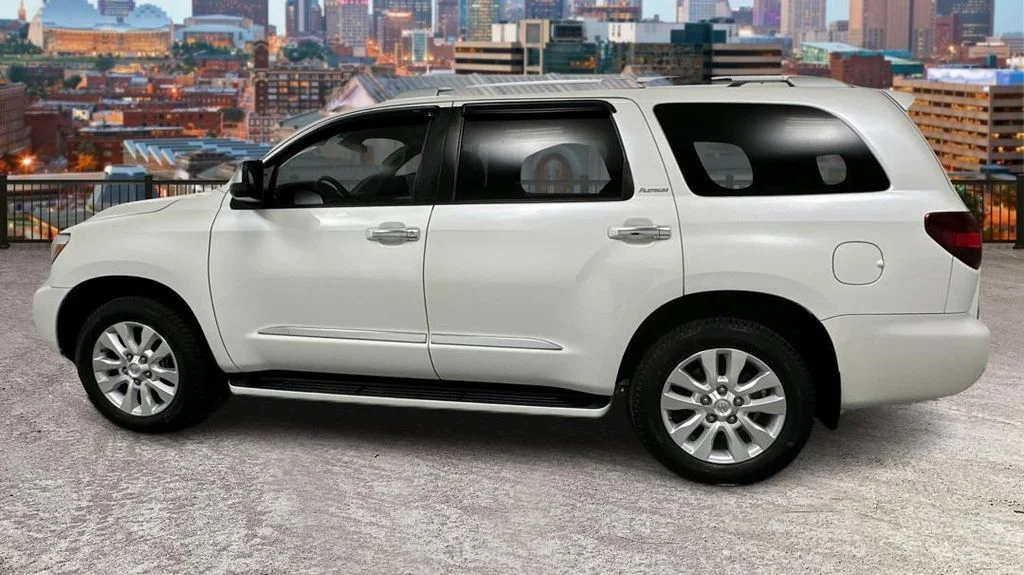 Used 2020 White Toyota Platinum image 8