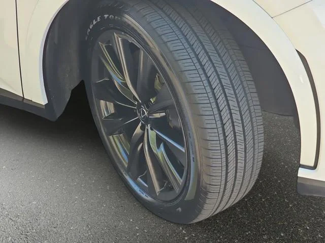 Used 2023 White Lexus 350 F Sport Handling image 32