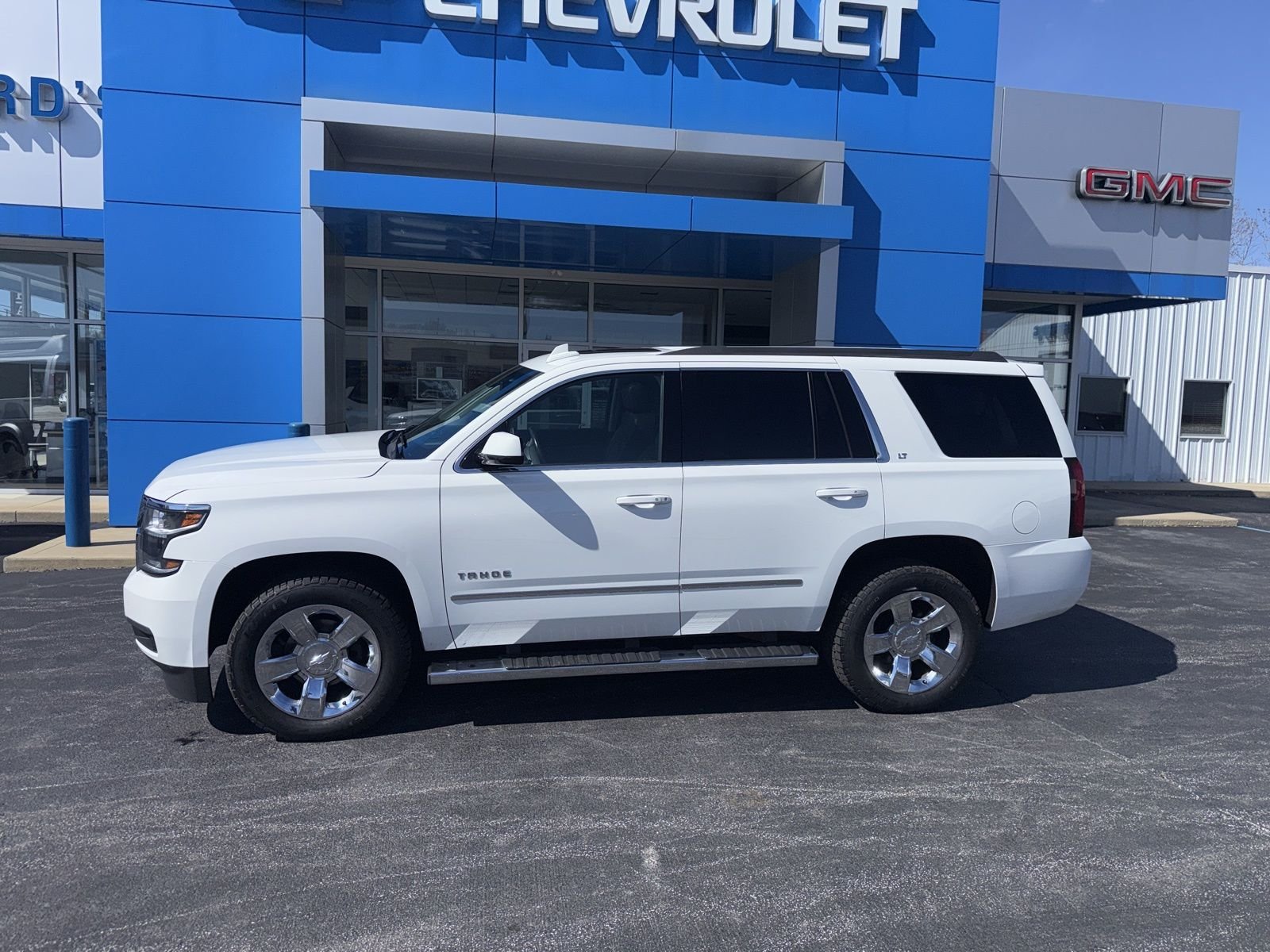 Used 2017 White Chevrolet LT image 3