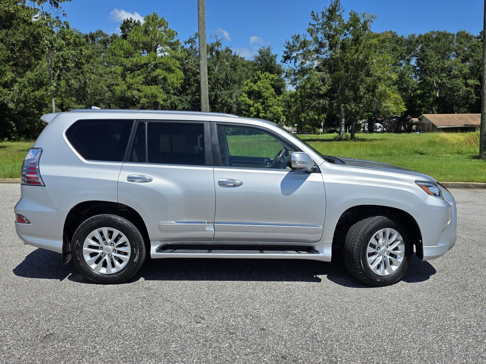 Used 2017 Silver Lexus 460 image 38