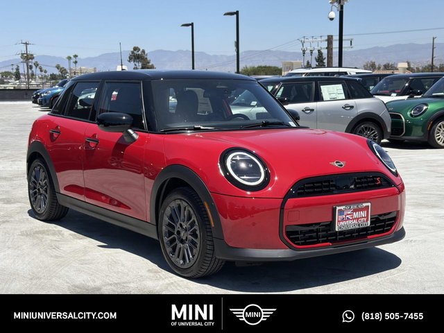 2026 MINI 4 Door Signature Plus