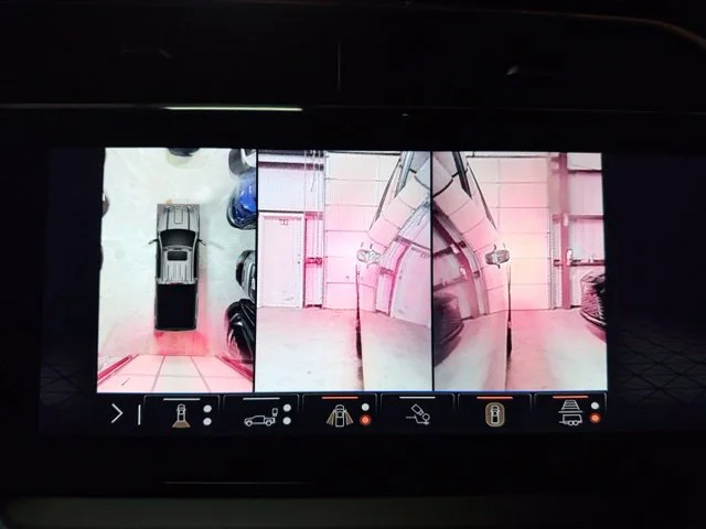 Used 2025 Silver GMC Denali Ultimate image 27