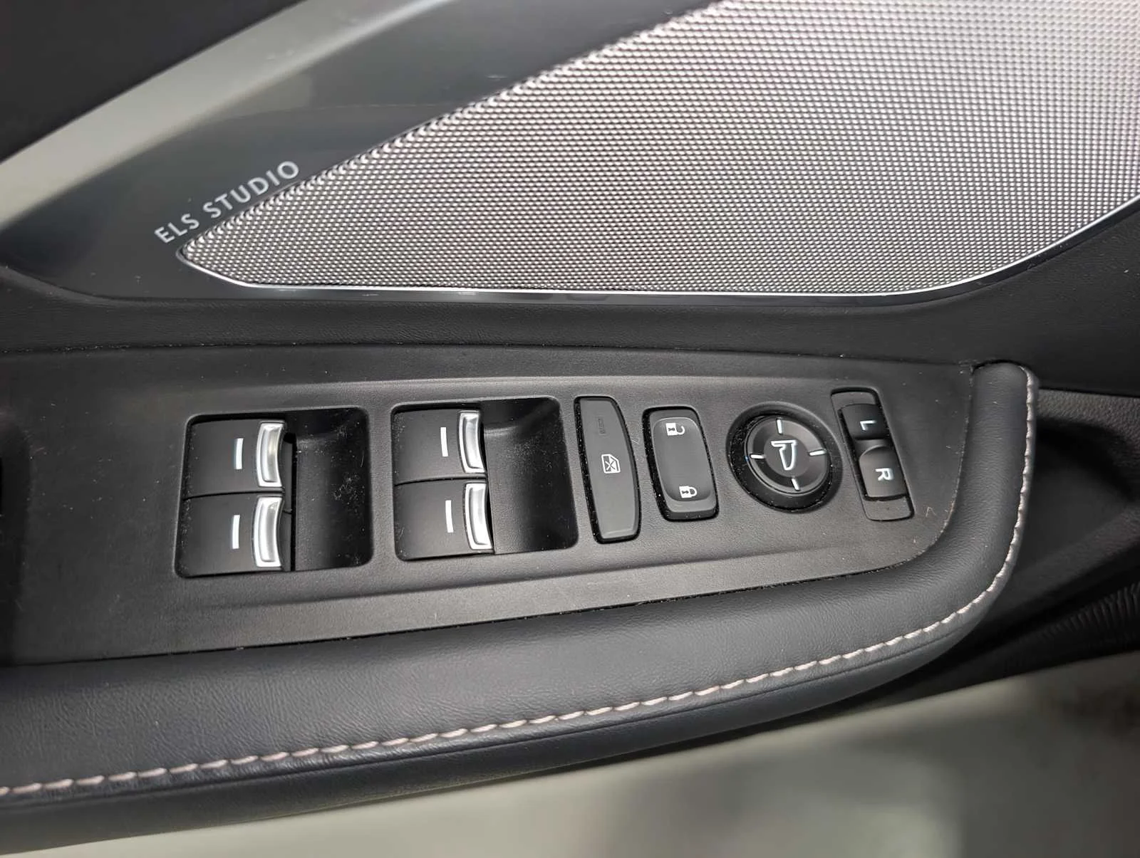 Used 2020 Modern Steel Metallic Acura w/Technology Pkg image 30