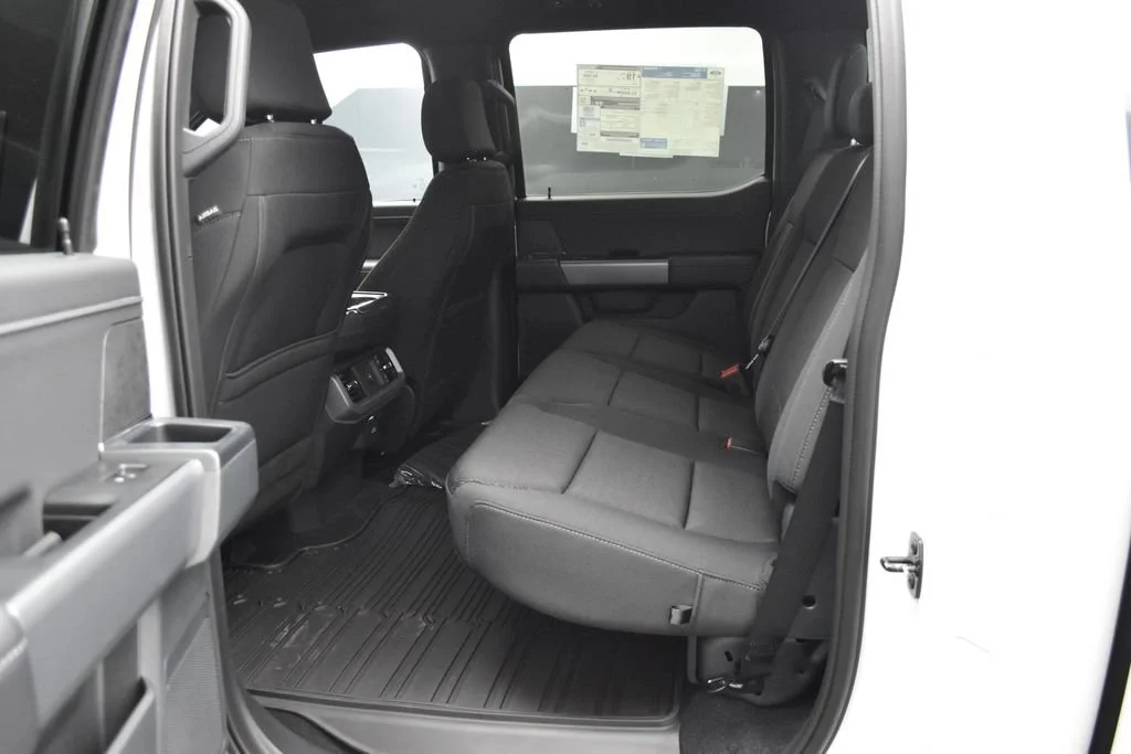 New 2026 Oxford White Ford XLT image 25
