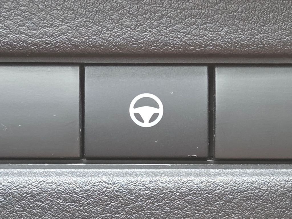 Used 2023 Gray Nissan SV image 33