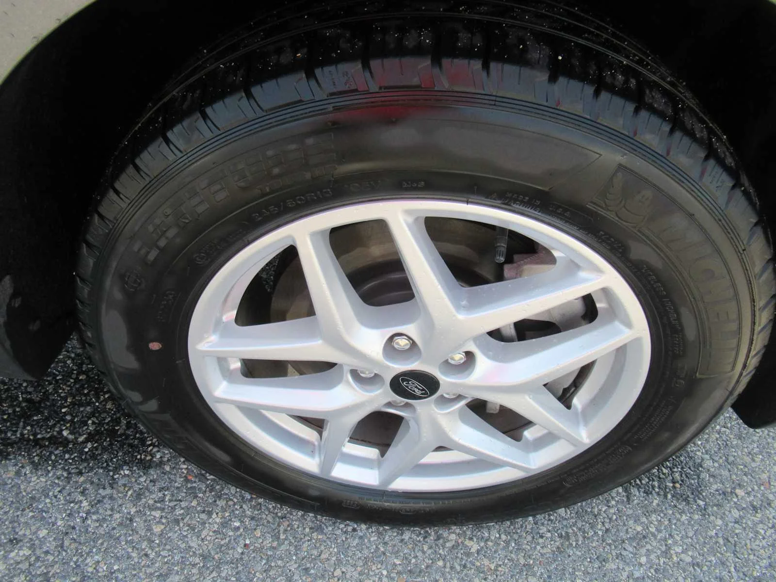 Used 2024 Carbonized Gray Ford SEL image 12