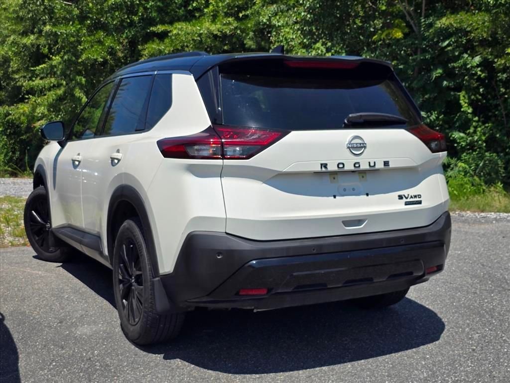 Used 2023 White Nissan SV image 12