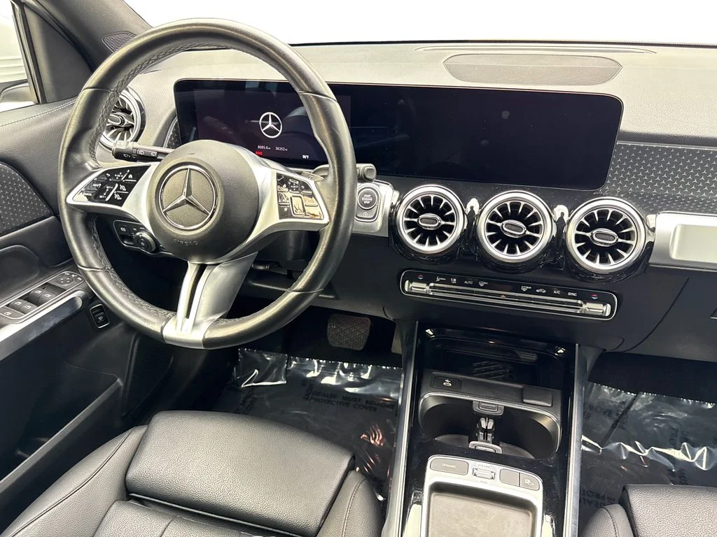 Used 2024 White Mercedes-Benz GLB 250 image 50