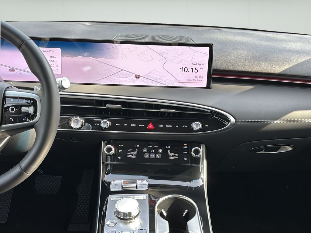 2026 GENESIS GV70 - Photo 18
