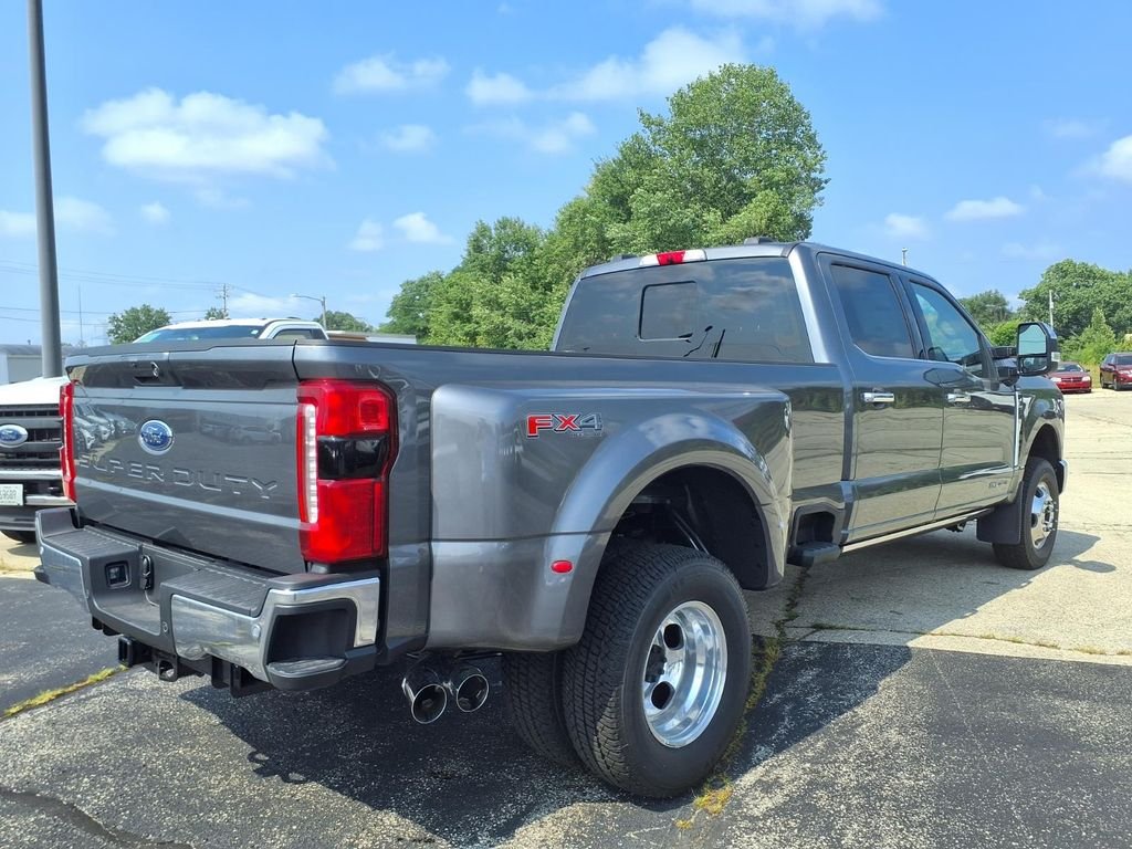 New 2026 Carbonized Gray Metallic Ford F-350® Lariat® image 4