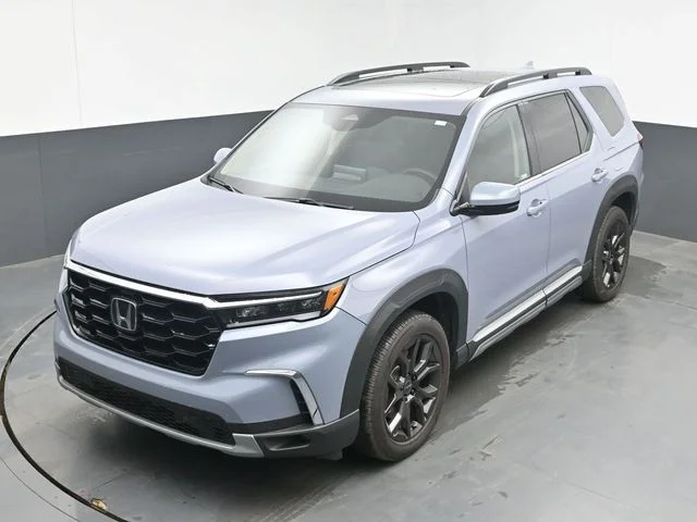 Used 2025 Gray Honda Touring image 14