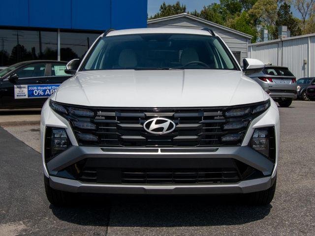 New 2026 White Hyundai SEL FWD image 4